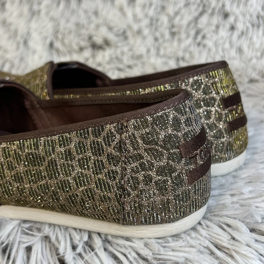 TOMS Shoes Women's Size 8.5W Brown Slip On Flats Glitter Cheetah Leopard Print‎